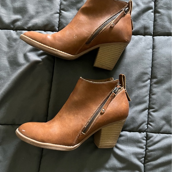 Brown DV Dolce Vita Ankle Booties - Picture 2 of 5